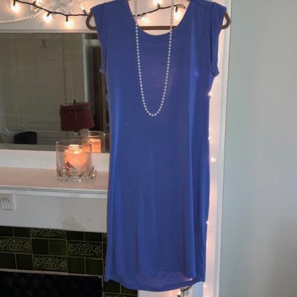 Athleta  Charisma Dress Periwinkle Blue Keyhole Cowl Back Ruched Mini Dress MED - Picture 4 of 8